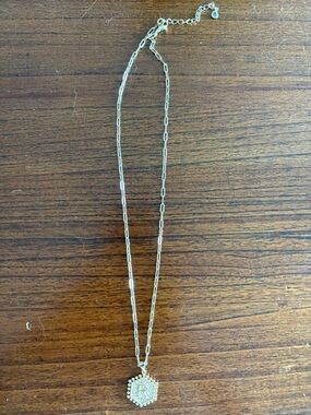 Gold Initial “R” Paperclip Necklace